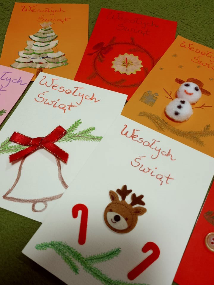 Kartki świąteczne wykonane przez uczniów dla Hospicjum im. Św. Wawrzyńca w Gdyni.