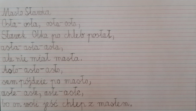 Kartka w linie z zeszytu szkolnego, czarne litery.