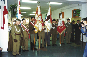 Odsłonięcie tablicy pamiątkowej - Synowie Pułku